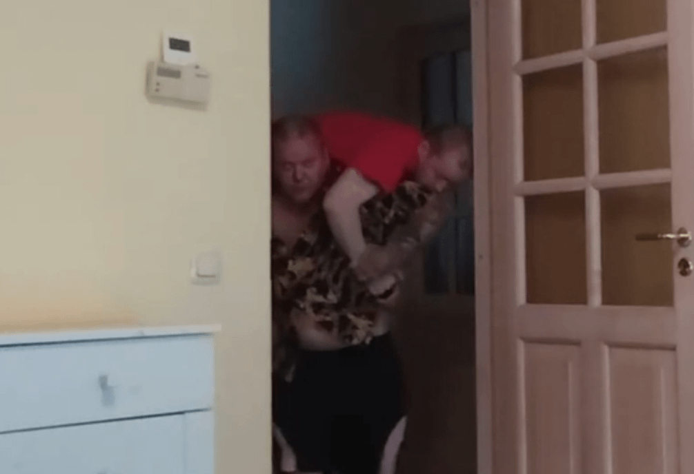 Hempun pää seinään